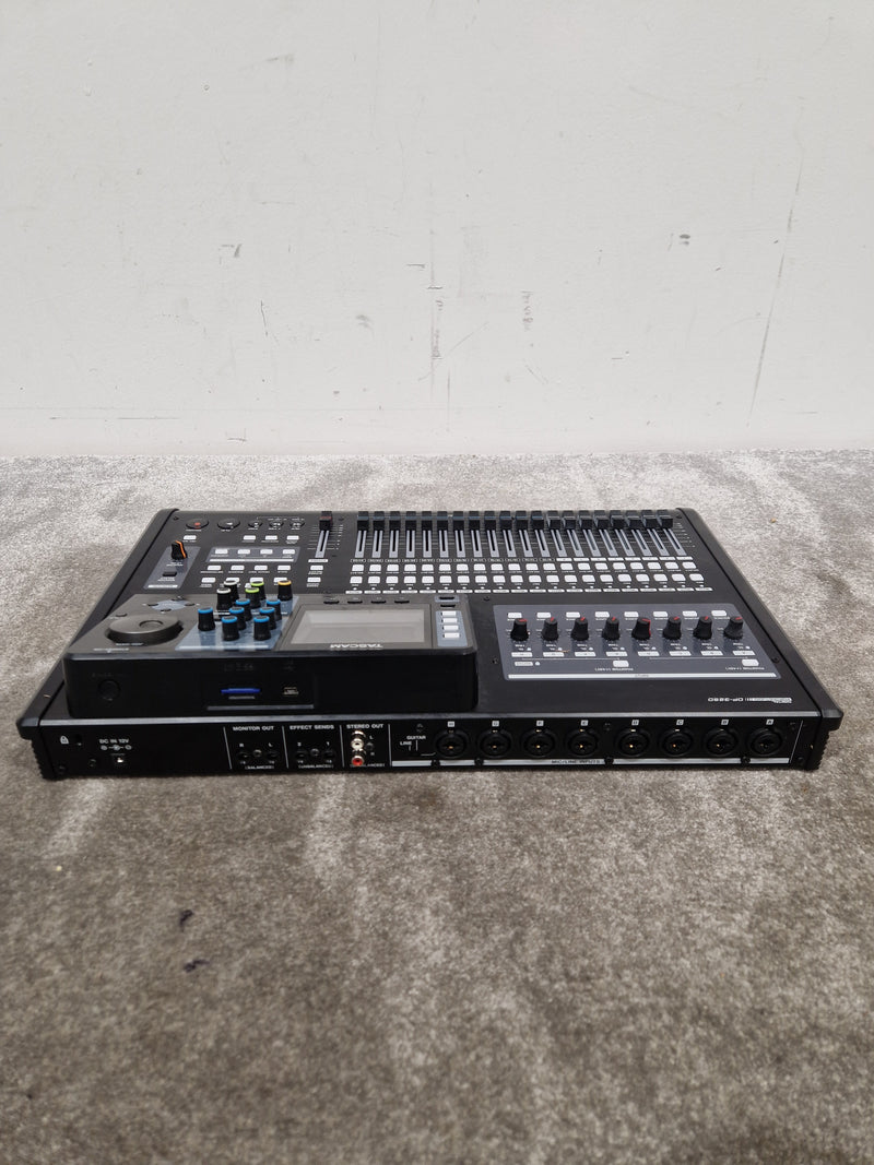 Tascam DP32SD - 32-Track Digital Portastudio - Excellent w/ Original Box - Image 4