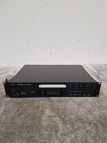 Tascam CD-200BT - Bluetooth CD Player - Excellent w/ Original Box & Power Supply