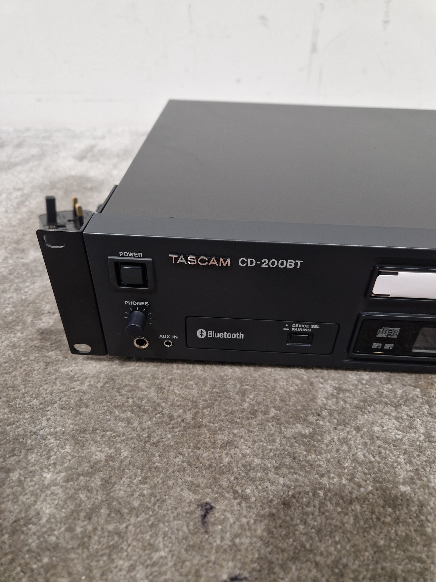 Tascam CD-200BT - Bluetooth CD Player - Excellent w/ Original Box & Power Supply