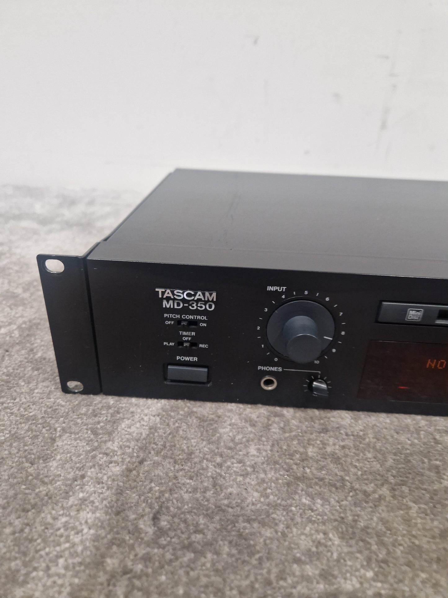 Tascam MD-350 - Professional Minidisc Recorder - Excellent w/ Remote & Manuel's