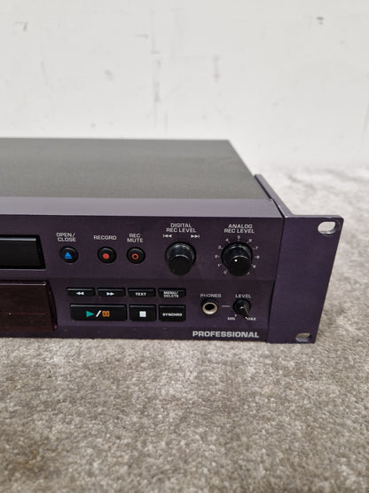 HHB BurnIT CDR-830 - Professional CD Recorder - Excellent w/ Power Supply & Remote