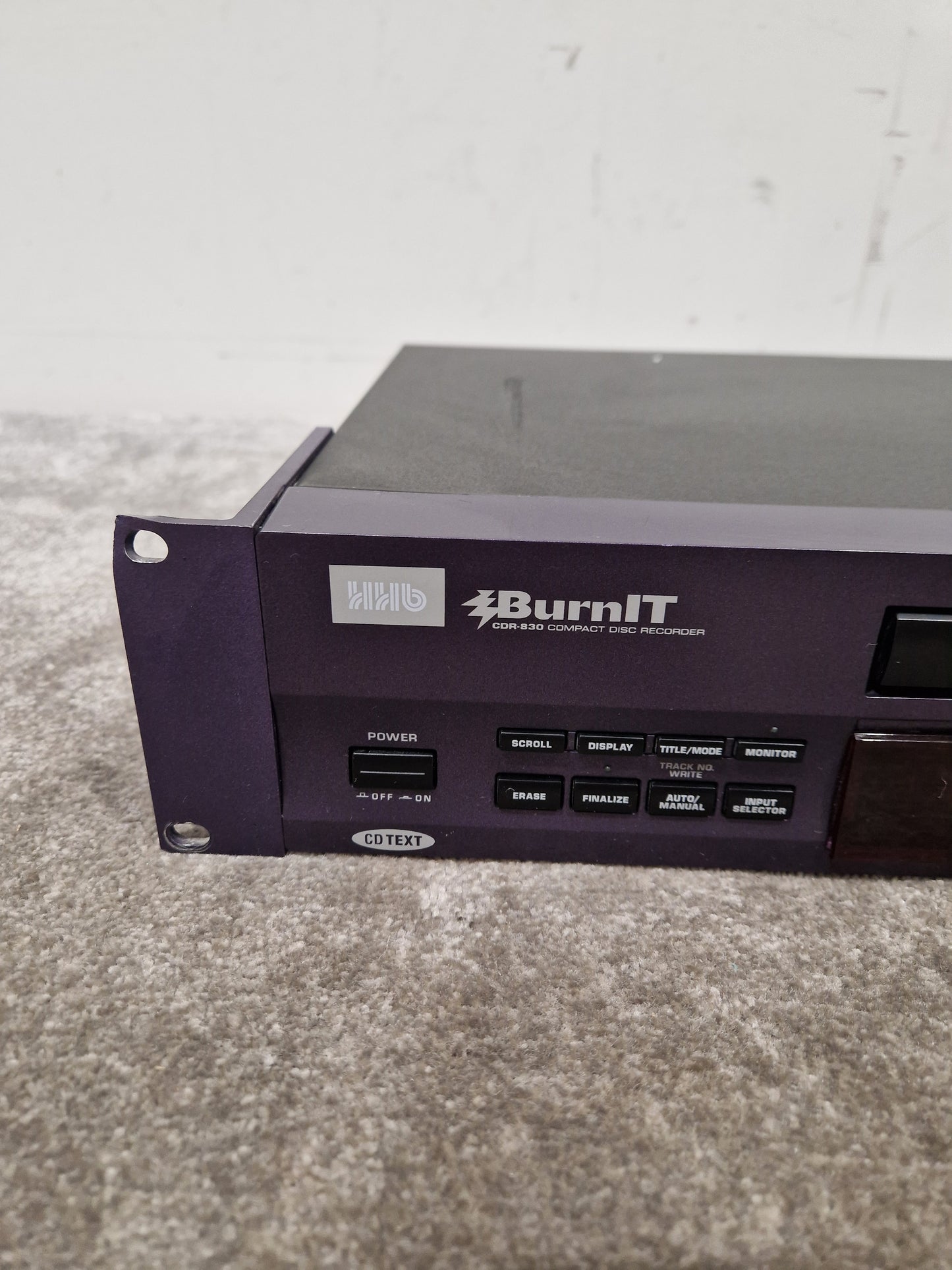 HHB BurnIT CDR-830 - Professional CD Recorder - Excellent w/ Power Supply & Remote