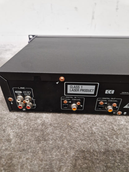 HHB BurnIT CDR-830 - Professional CD Recorder - Excellent w/ Power Supply & Remote