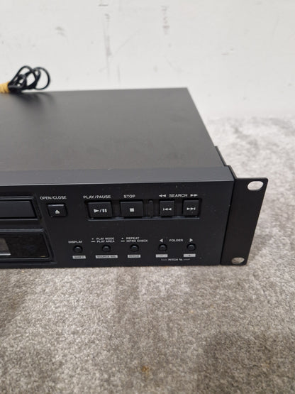 Tascam CD-200BT - Bluetooth CD Player - Excellent w/ Remote