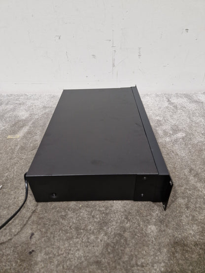 Tascam CD-200BT - Bluetooth CD Player - Excellent w/ Remote