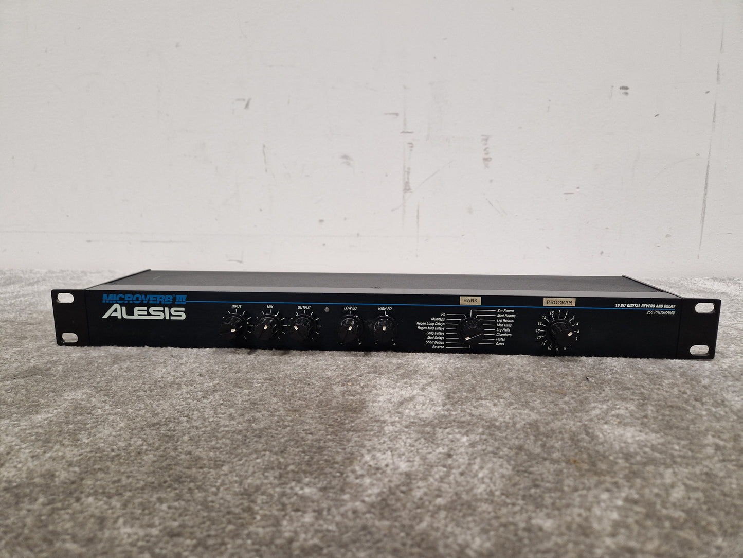 Alesis Microverb 3 - Digital Reverb Processor - Excellent