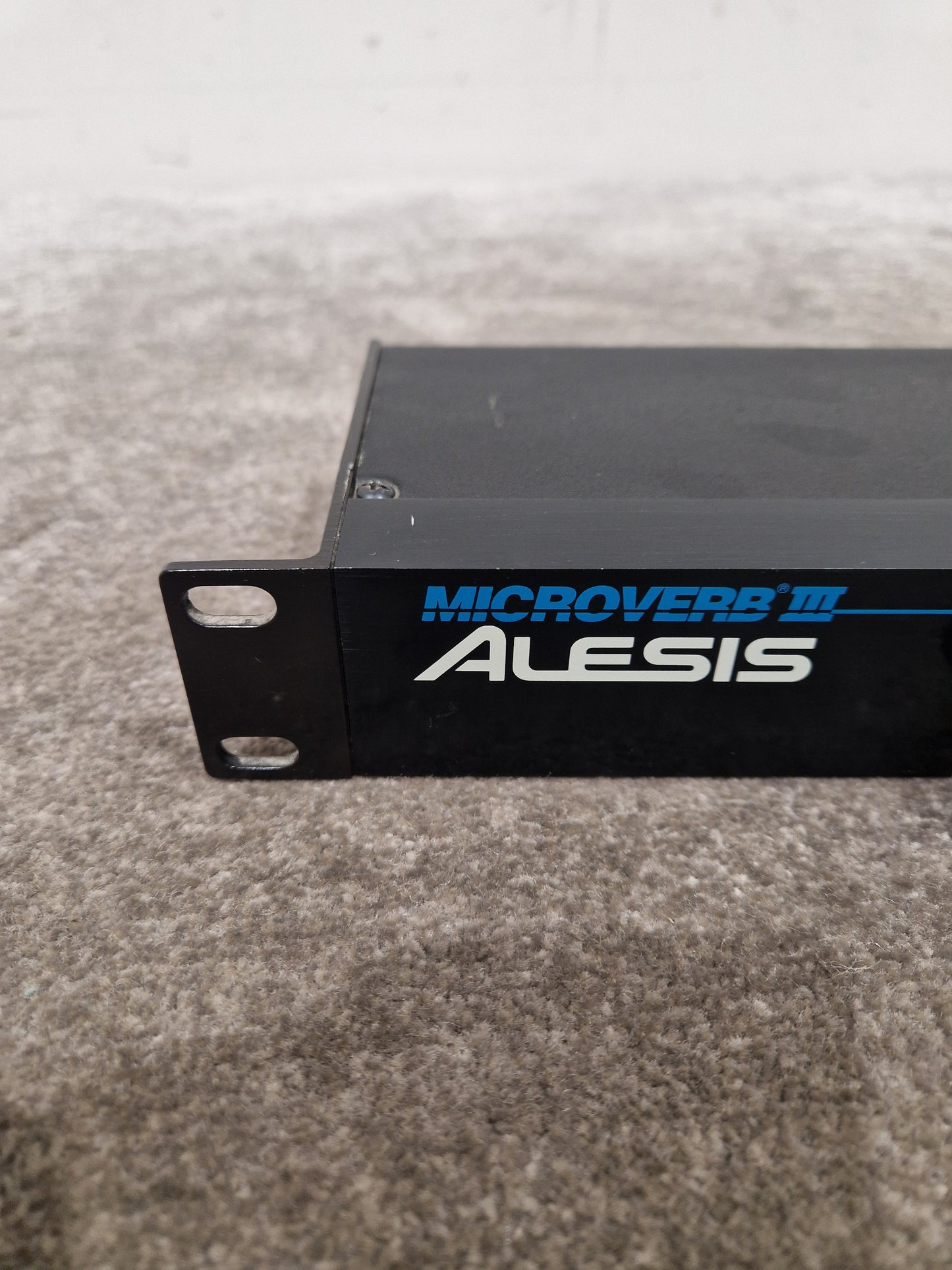 Alesis Microverb 3 - Digital Reverb Processor - Excellent