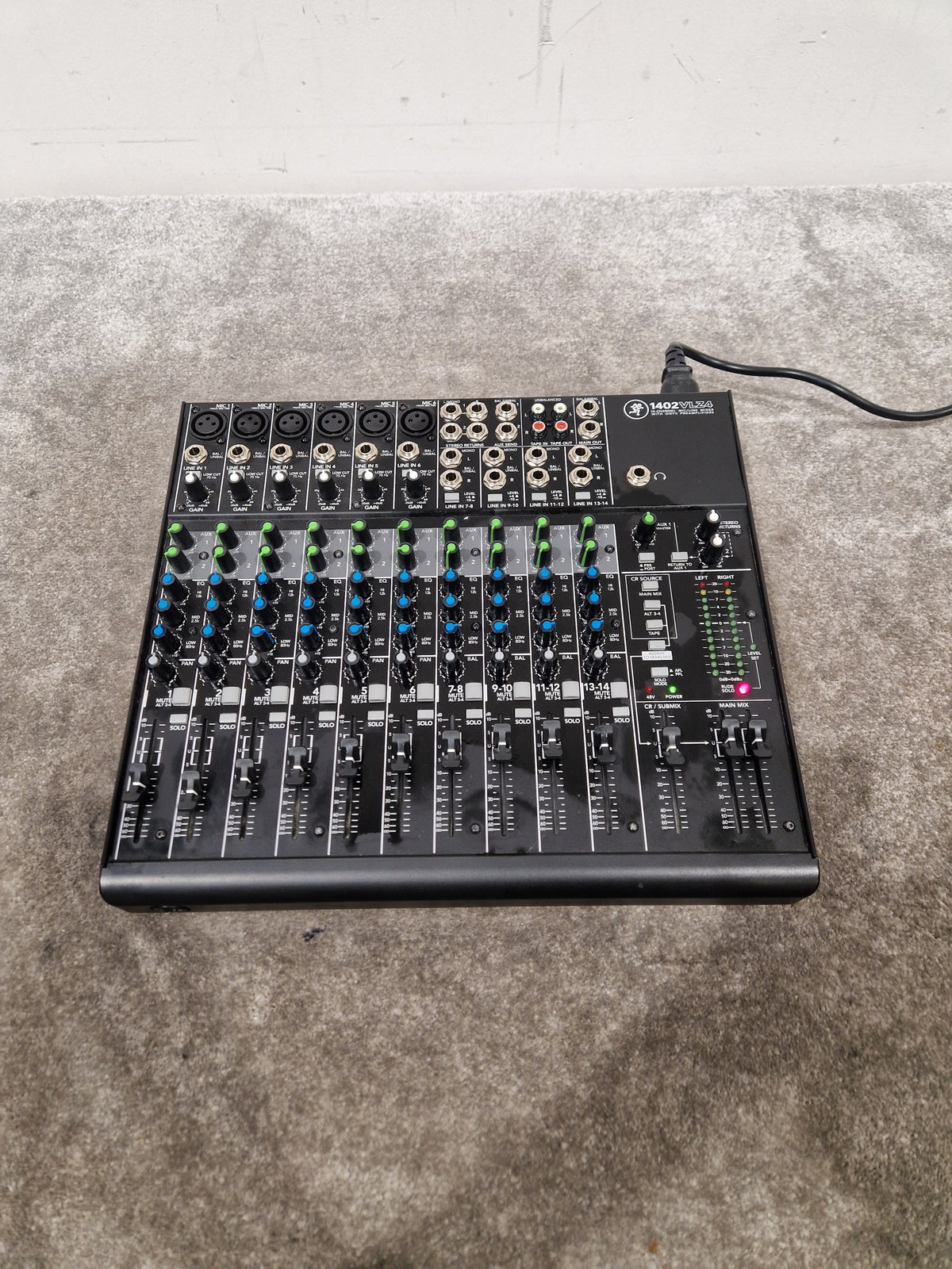 Mackie 1402 VLZ4 - 14-Channel Mixer - Excellent w/ Power Supply