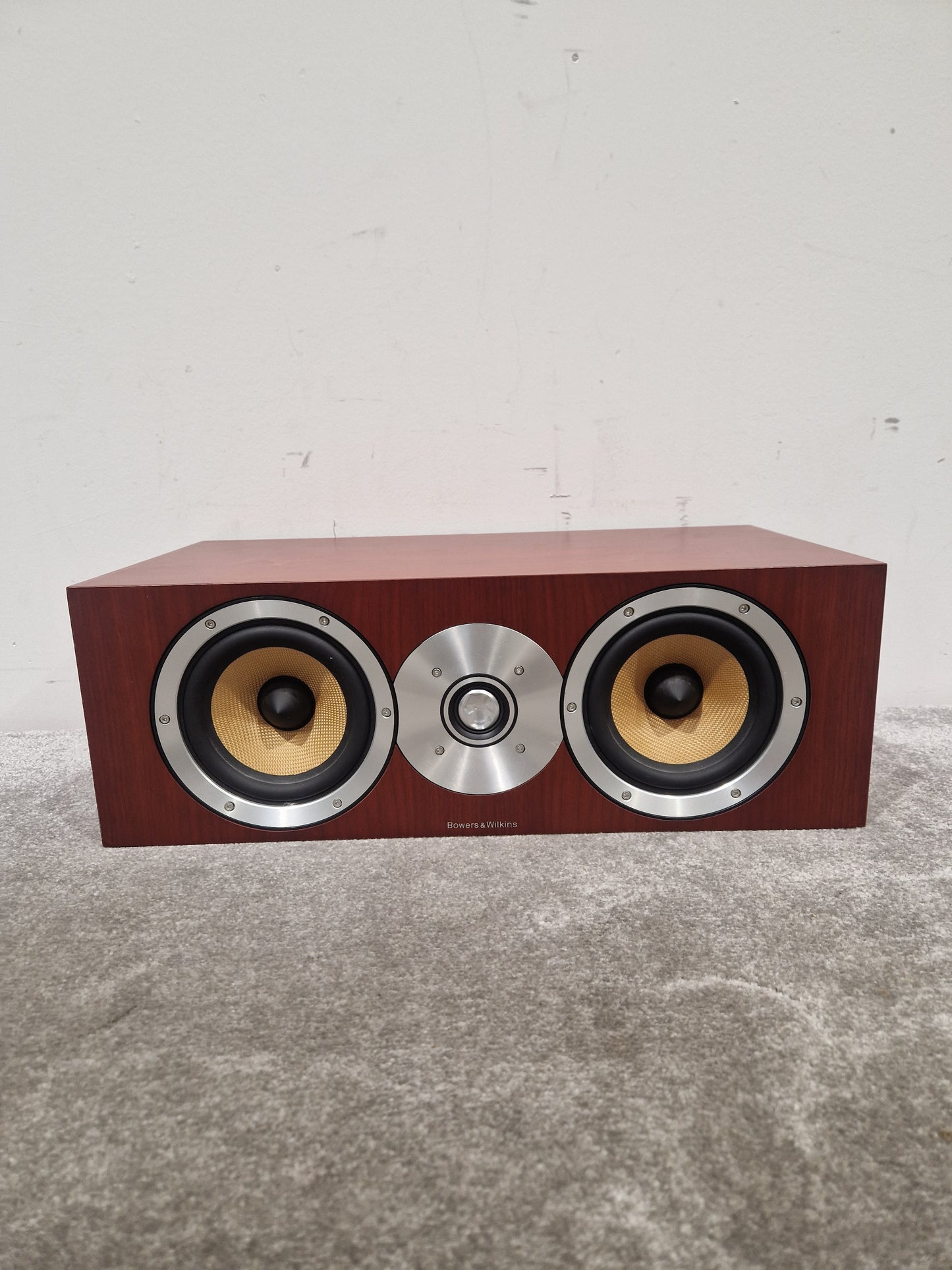 B&W Centre Channel Speaker 120w/80047906 - Premium Sound Quality - Excellent