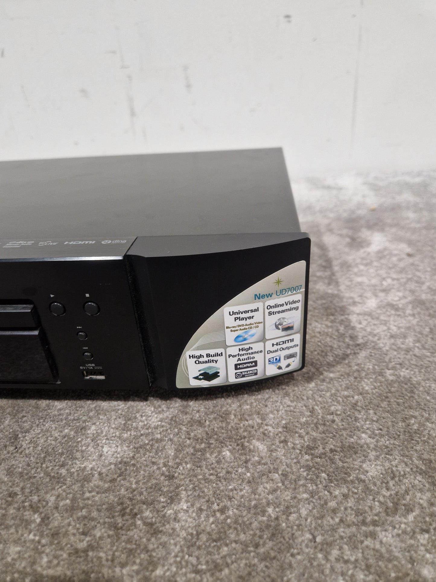 Marantz Blue Ray Player. UD7007 - Audiophile Quality Playback - Fair w/ Power Supply & Remote & cables