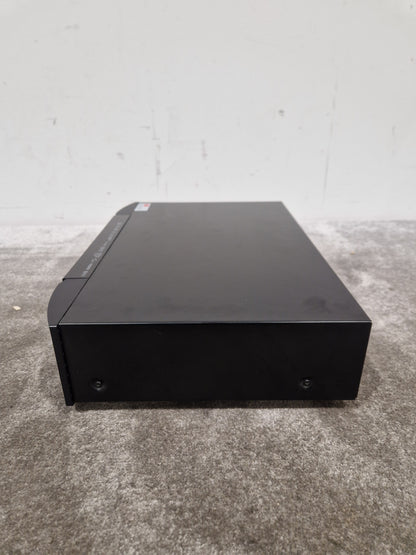 Marantz Blue Ray Player. UD7007 - Audiophile Quality Playback - Fair w/ Power Supply & Remote & cables