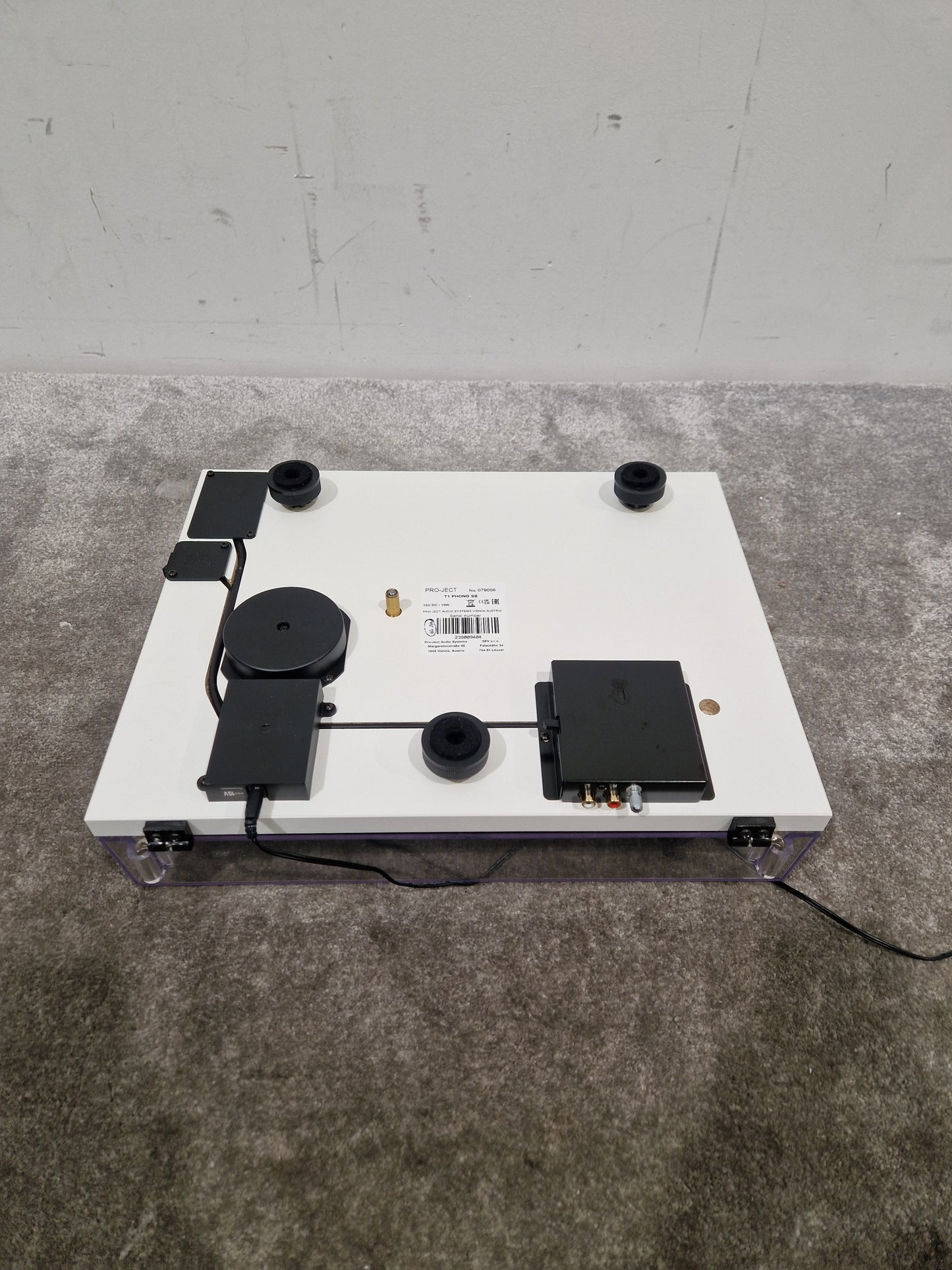 Project T1 Phono SB - Turntable with Preamp - Spares or Repair