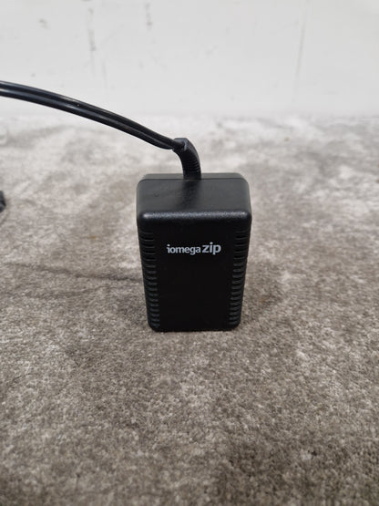 Iomega ZIP AC\DC Adapter IEC-950 5V - Portable Power Adapter - Excellent