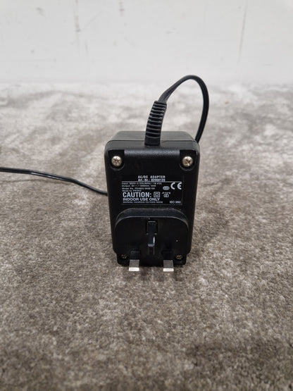 Iomega ZIP AC\DC Adapter IEC-950 5V - Portable Power Adapter - Excellent