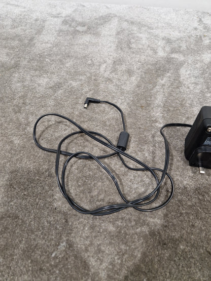 Iomega ZIP AC\DC Adapter IEC-950 5V - Portable Power Adapter - Excellent