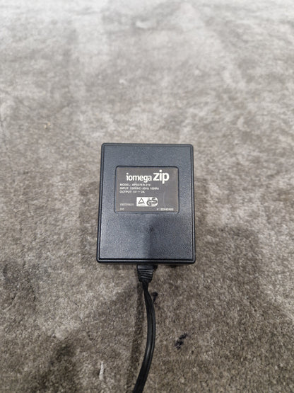 Iomega Aps57er-210 5V Cable - Power Supply Connector - Excellent