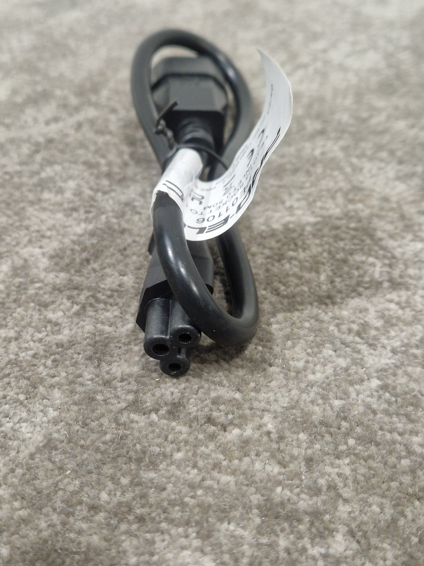 PRO-ELEC C5 Socket TO C14 Adapter Set OF-4 - Reliable Power Conversion - Excellent