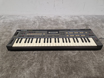 Casio CZ-101 - Compact Digital Synthesizer - Excellent w/ Power Supply