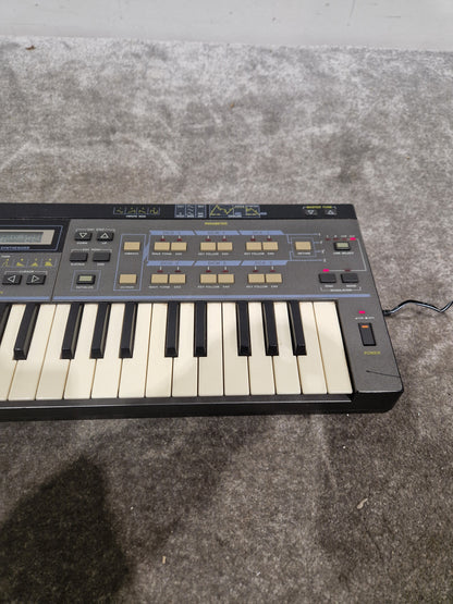 Casio CZ-101 - Compact Digital Synthesizer - Excellent w/ Power Supply