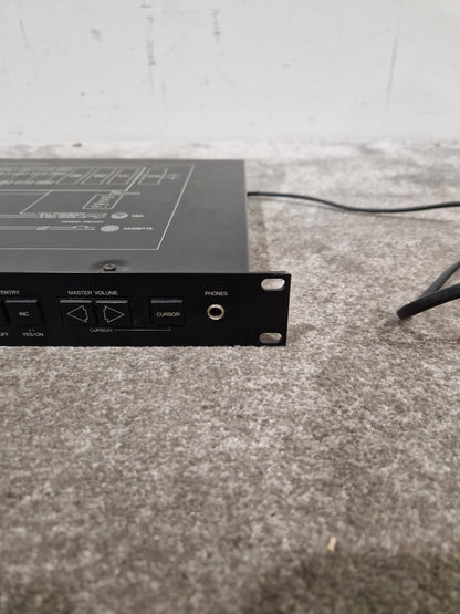 Yamaha TX81Z - FM Synthesizer Module - Excellent w/ Power Supply