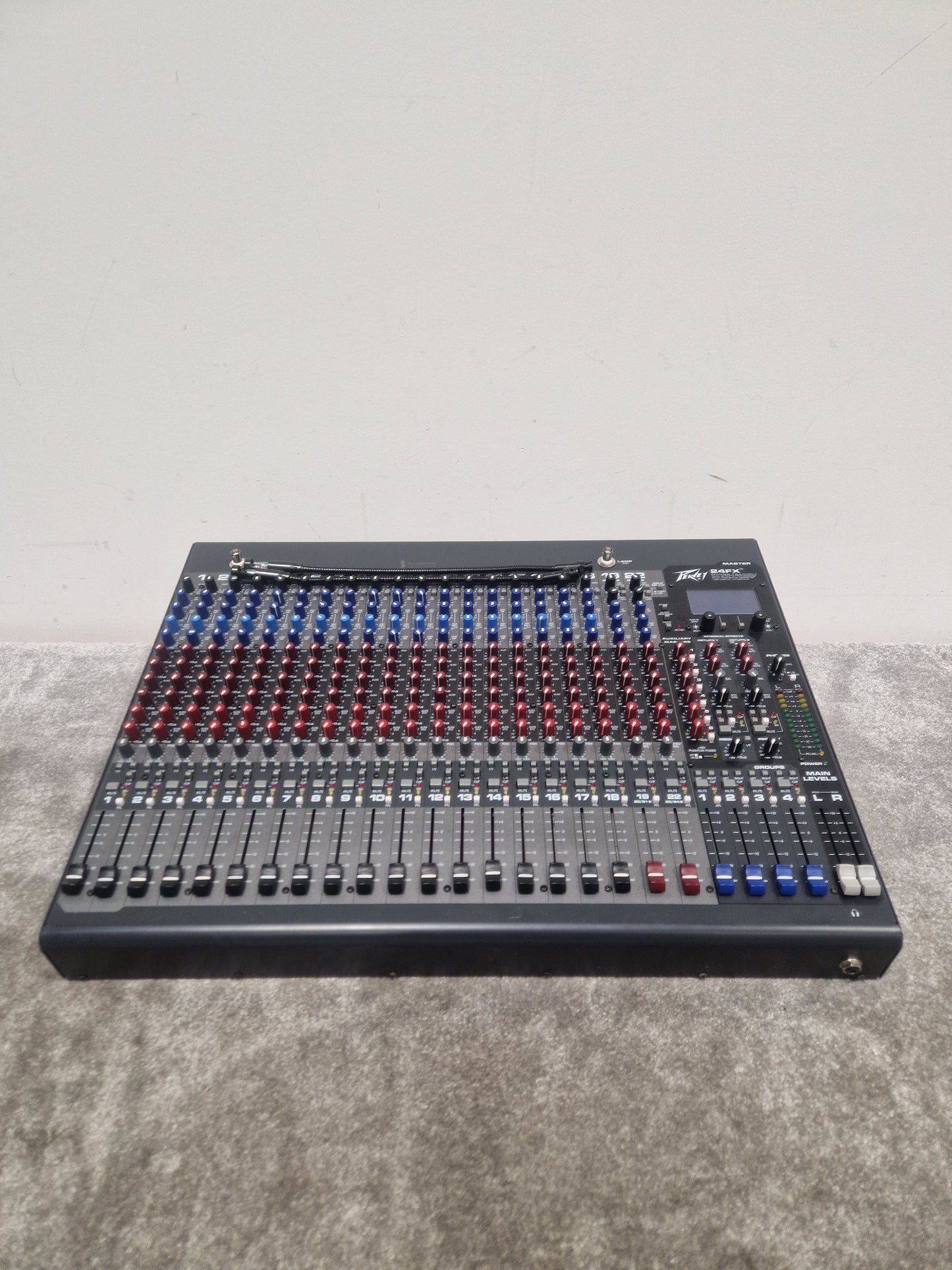 Peavey 24FX - 24-Channel Mixer - Fair
