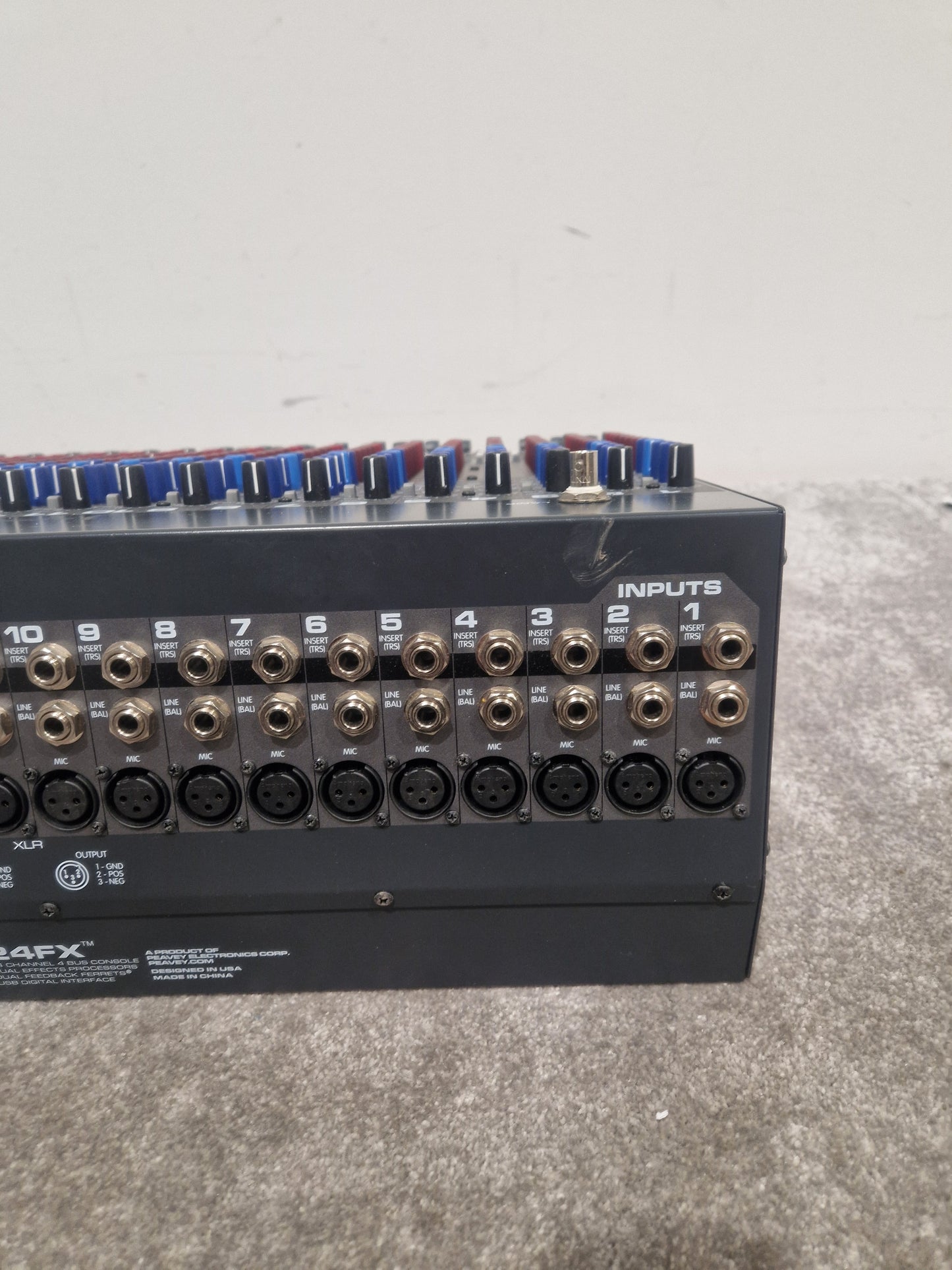 Peavey 24FX - 24-Channel Mixer - Fair