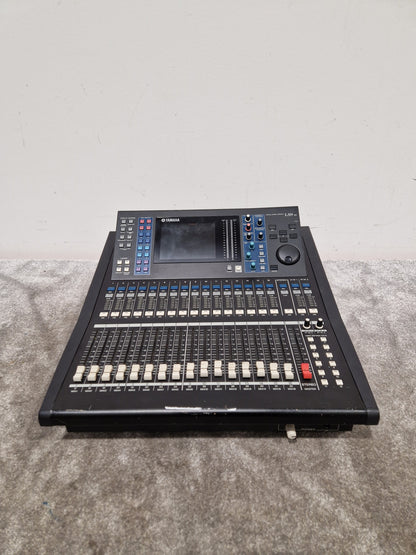 Yamaha LS9-16 - Digital Mixing Console - Excellent