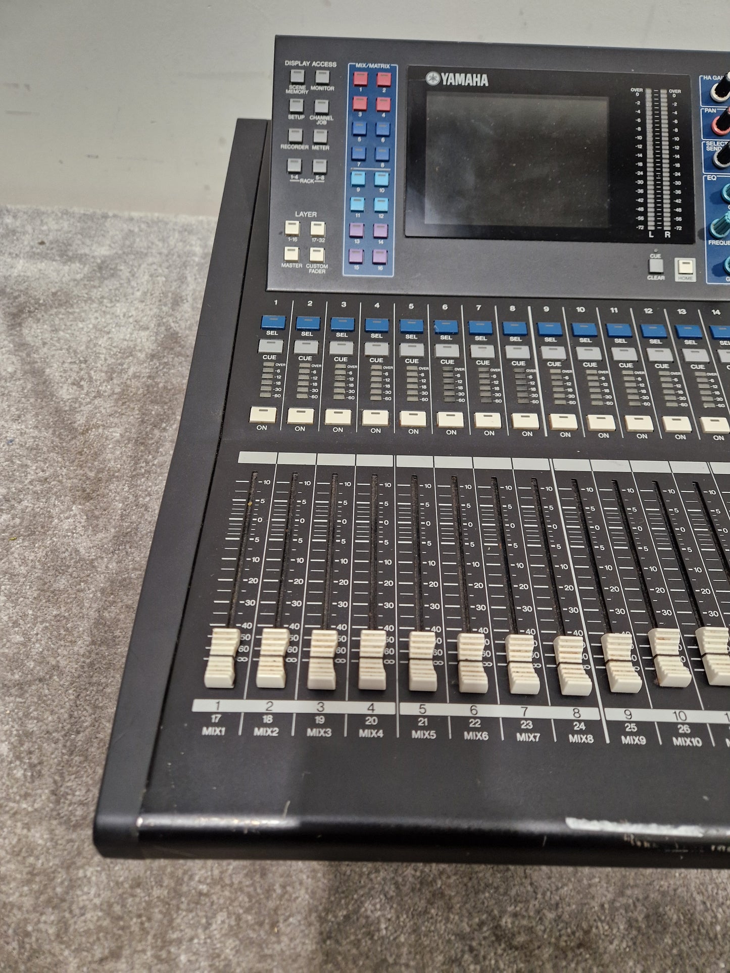 Yamaha LS9-16 - Digital Mixing Console - Excellent