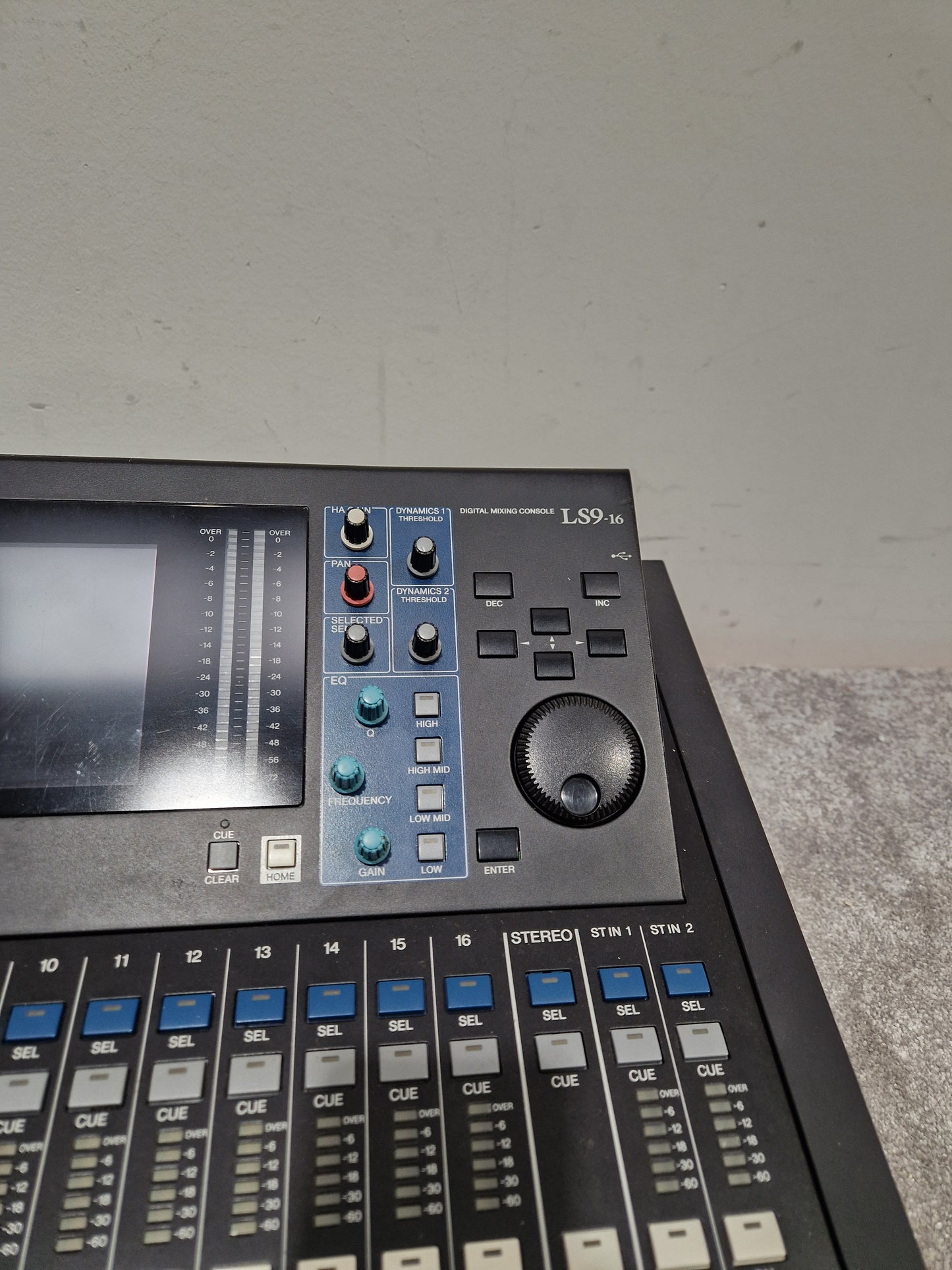 Yamaha LS9-16 - Digital Mixing Console - Excellent
