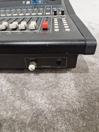 Yamaha LS9-16 - Digital Mixing Console - Excellent