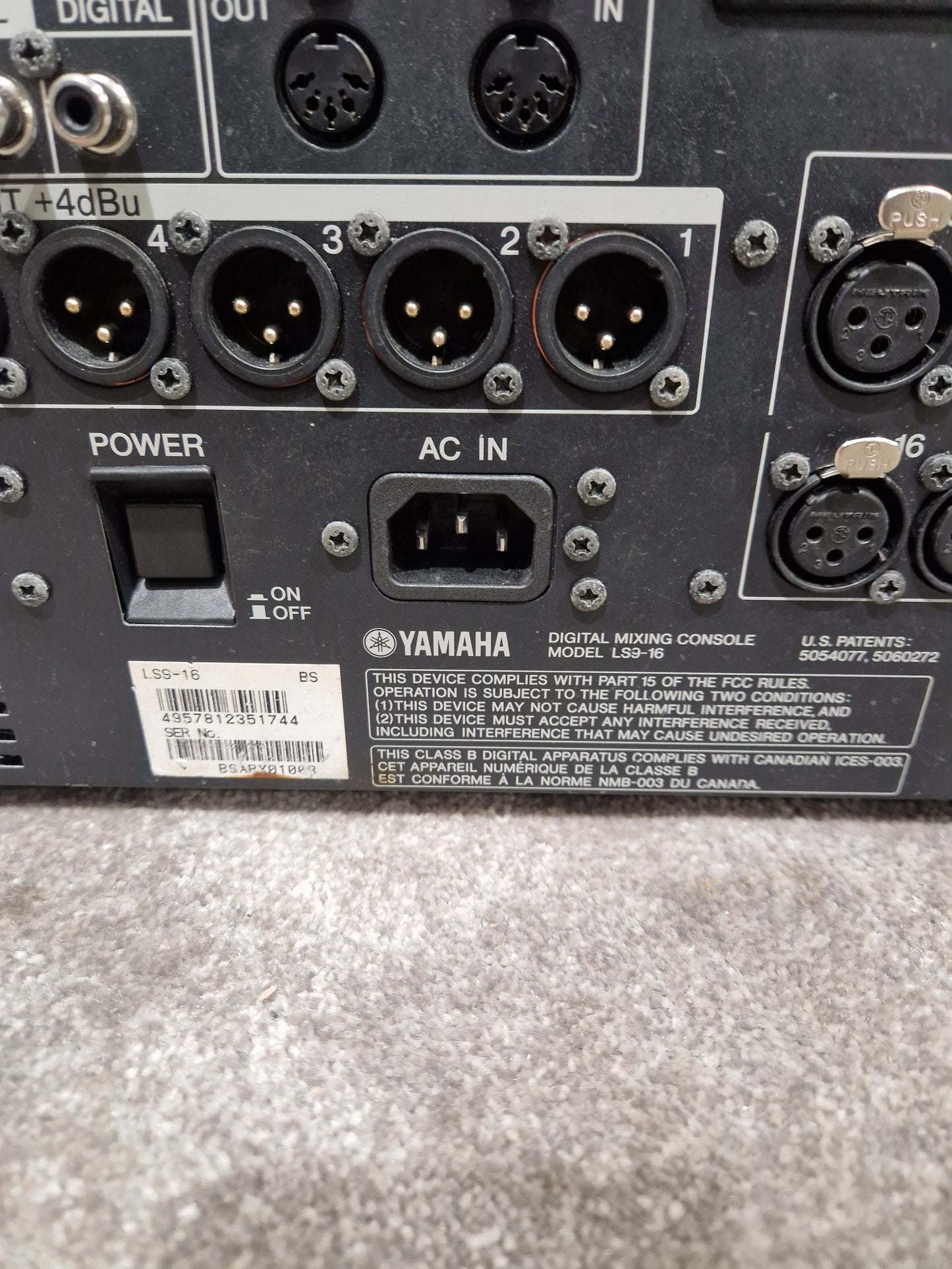 Yamaha LS9-16 - Digital Mixing Console - Excellent