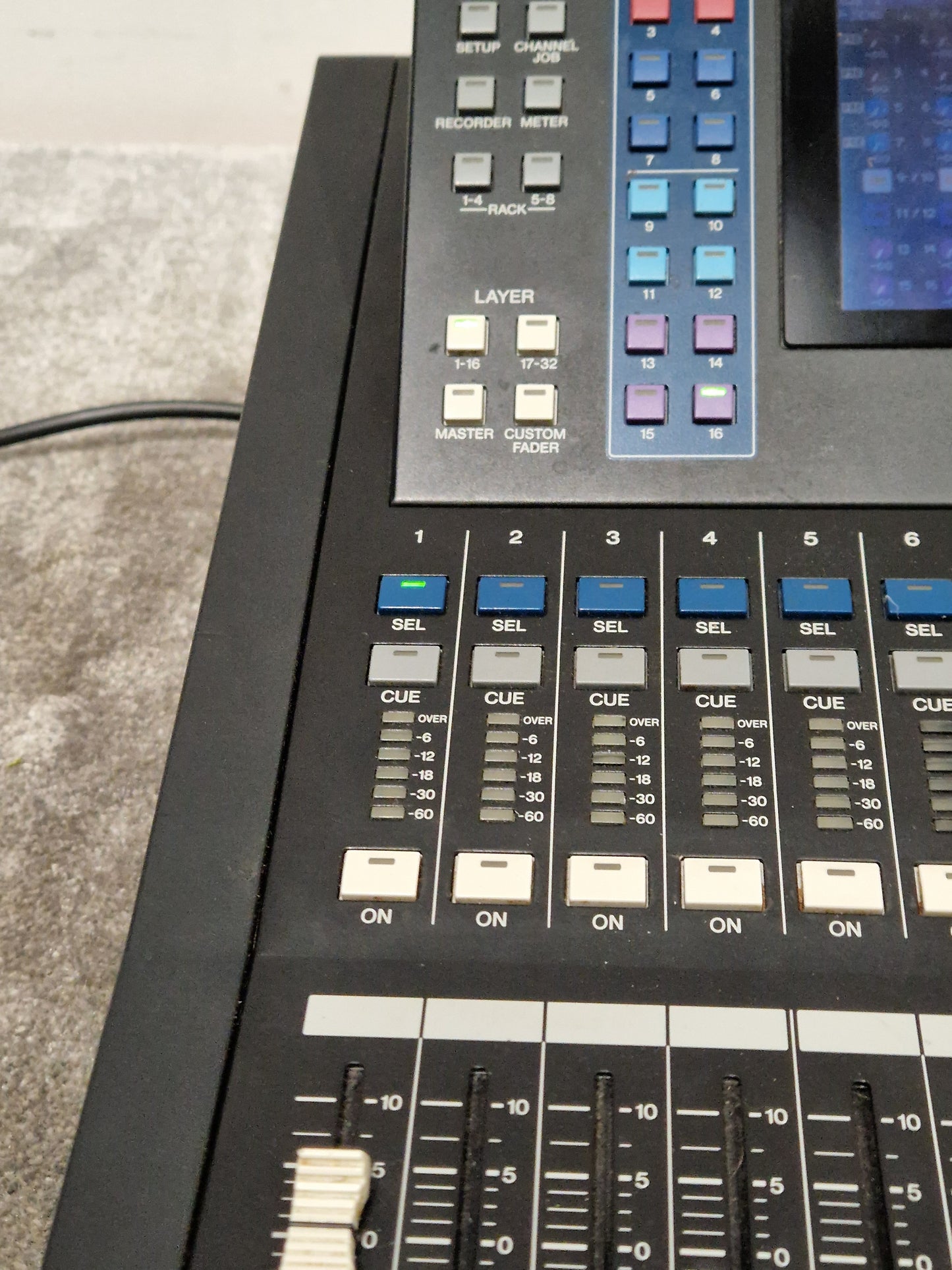 Yamaha LS9-16 - Digital Mixing Console - Excellent