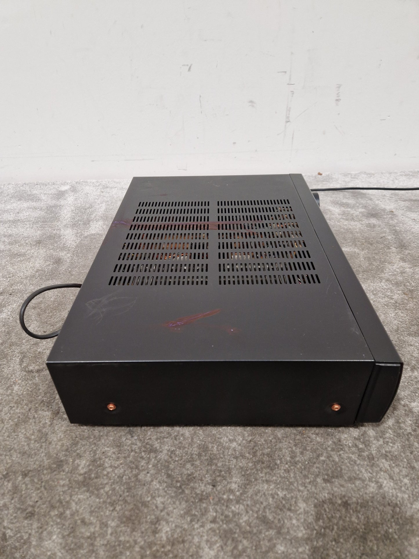 Marantz Amplifier PM- 57 - Stereo Integrated Amplifier - Good w/ Power Supply & Remote