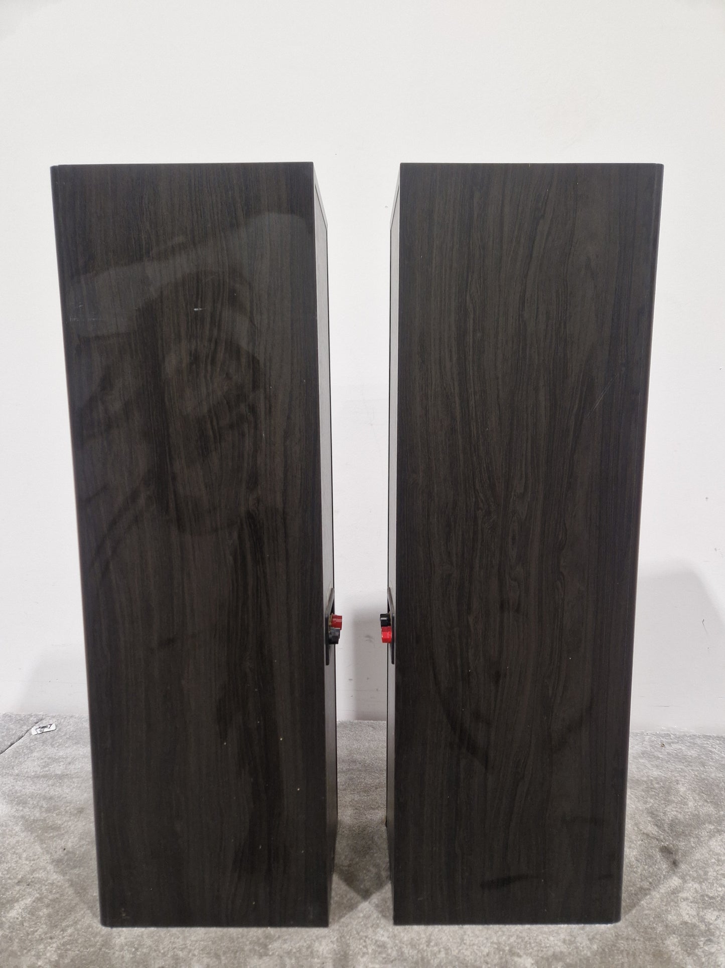 Tannoy Mercury F3 Floor Standing Speakers Pair - Dynamic Sound Performance - Excellent w/ Power Supply