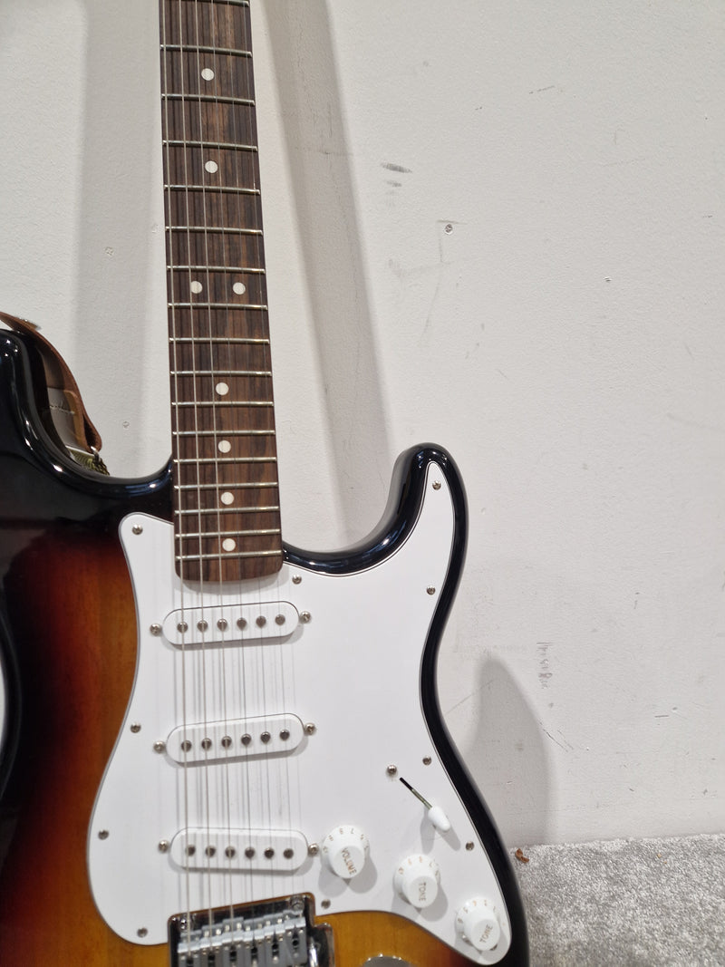 Fender Standard Stratocaster LRL WPG-3TS – 3-Tone Sunburst – Crafted in Indonesia (2023) – Excellent w/ Strap - Image 10