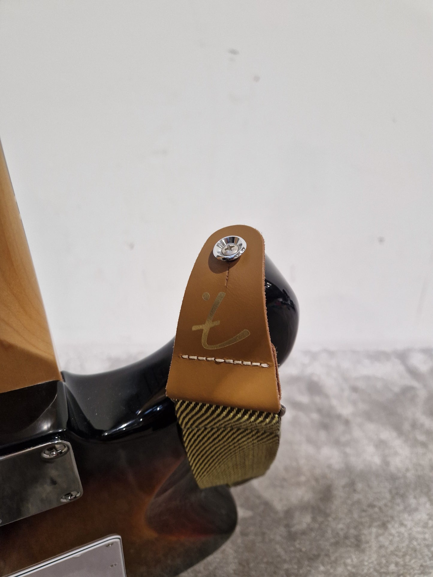 Fender Standard Stratocaster LRL WPG-3TS – 3-Tone Sunburst – Crafted in Indonesia (2023) – Excellent w/ Strap