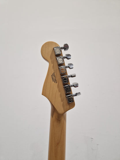 Fender Standard Stratocaster LRL WPG-3TS – 3-Tone Sunburst – Crafted in Indonesia (2023) – Excellent w/ Strap