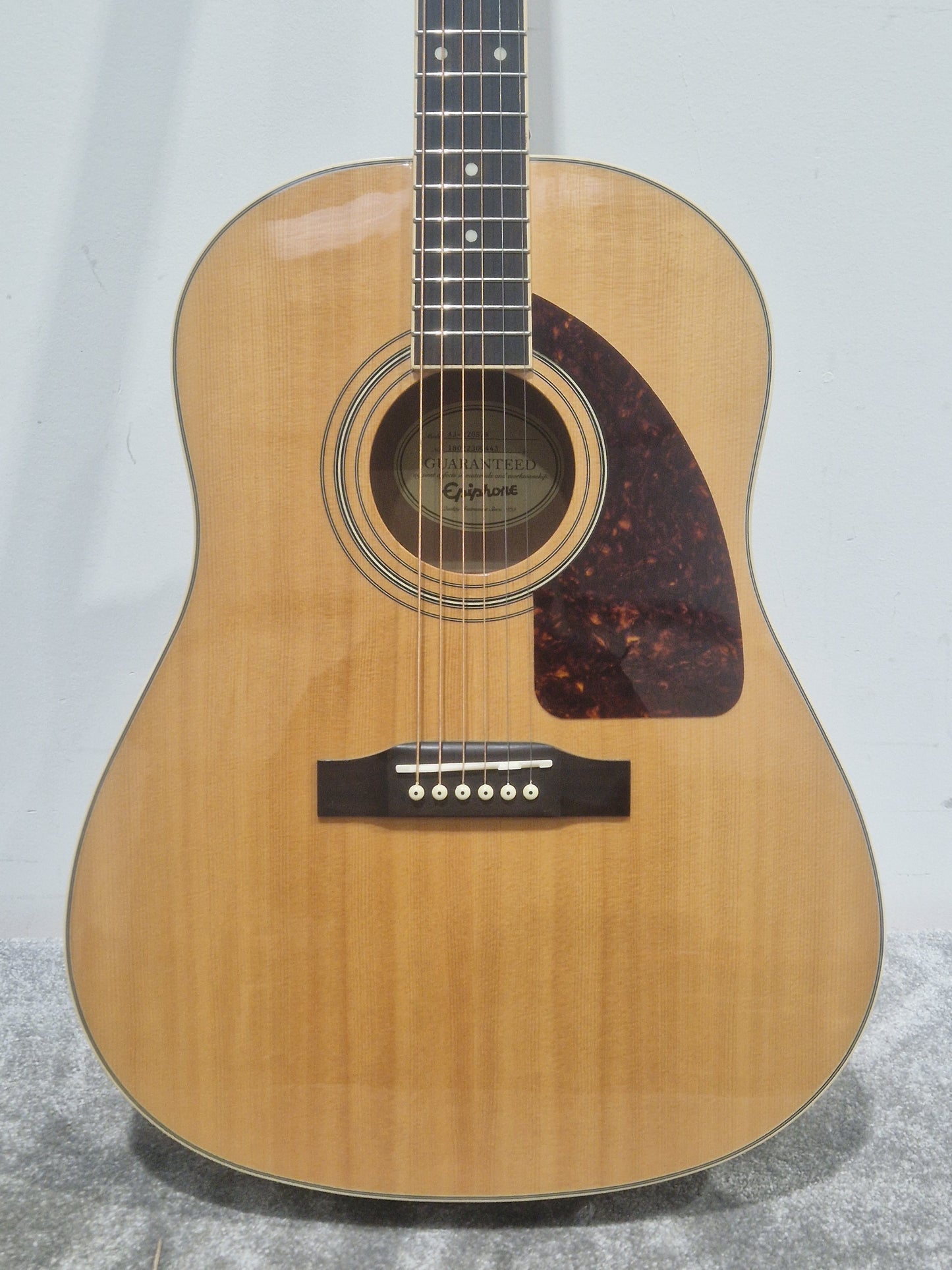 Epiphone AJ-220S - Solid Spruce Top Acoustic - Very Good