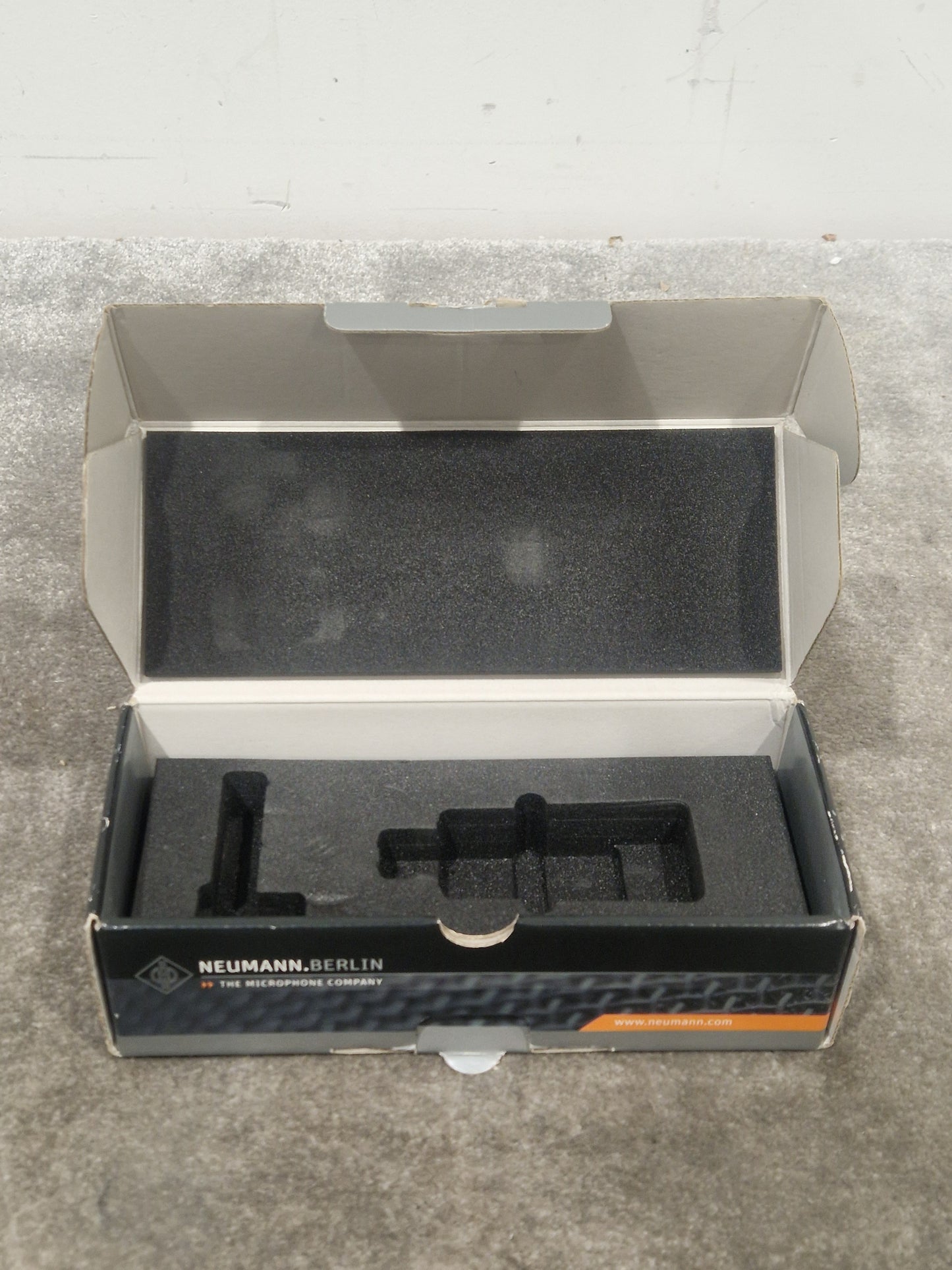 Neumann TLM-102 - Large Diaphragm Condenser Microphone - Excellent w/ Original Box