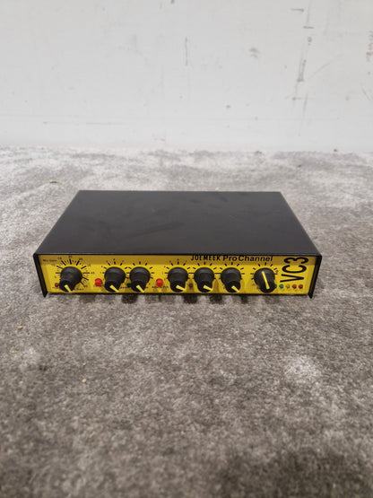 Joe Meek Pro Channel VC3 - Studio Quality Preamp - Excellent w/ Power Supply