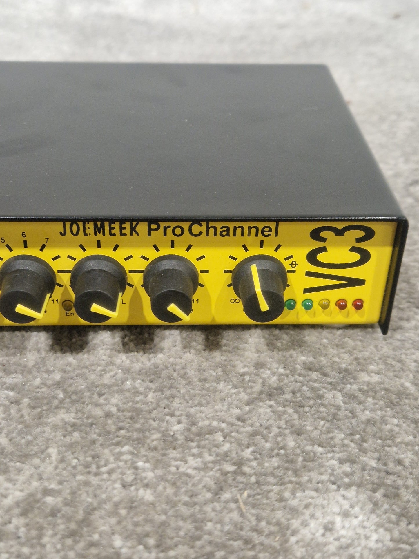Joe Meek Pro Channel VC3 - Studio Quality Preamp - Excellent w/ Power Supply