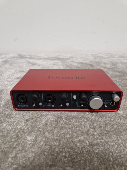 Scarlett 2I 4 - USB Audio Interface - Excellent w/ Original Box & Power Supply