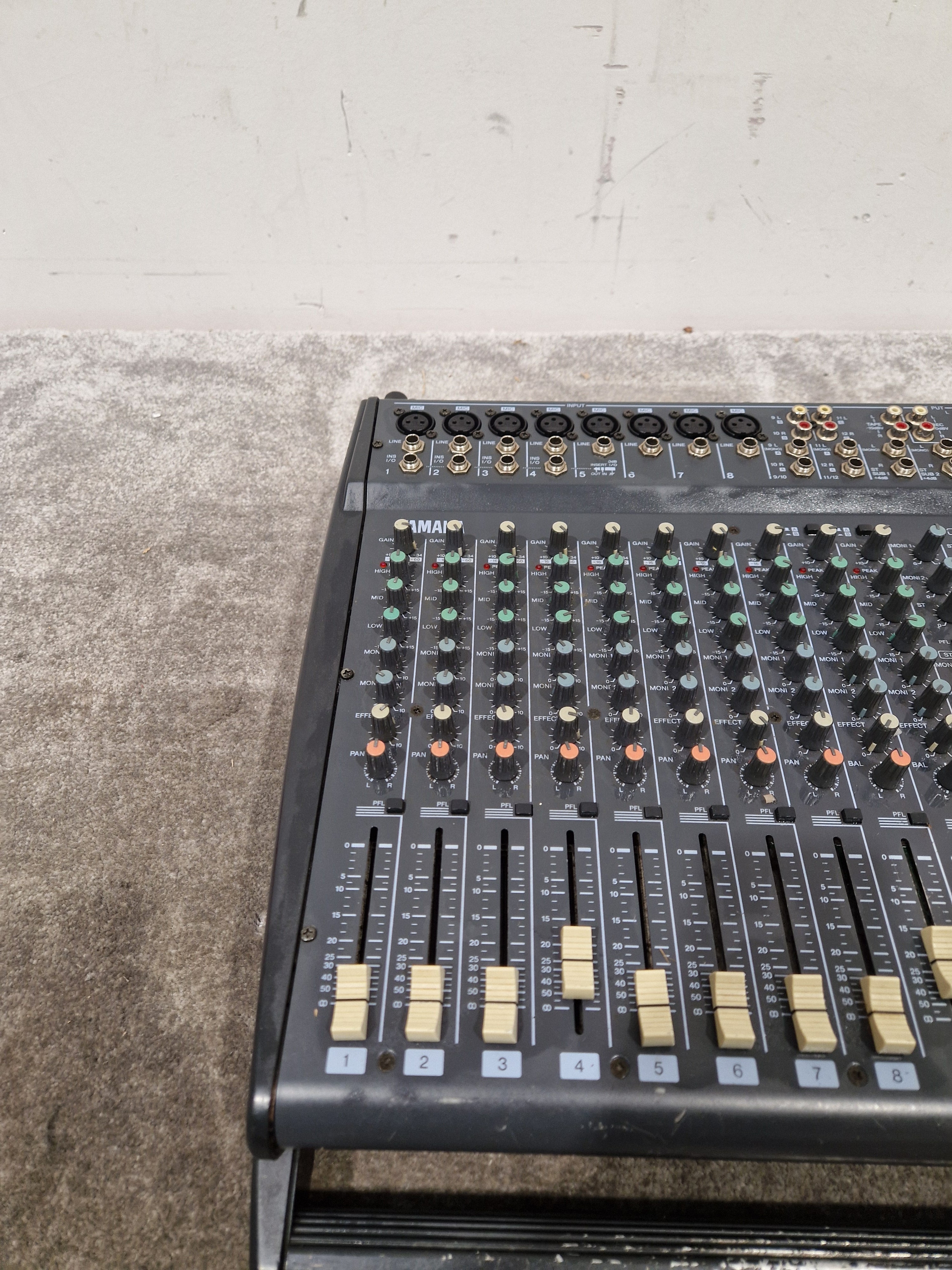 Yamaha EMX 2000 - 200W Powered Mixer - Spares or Repair – Audio Trader