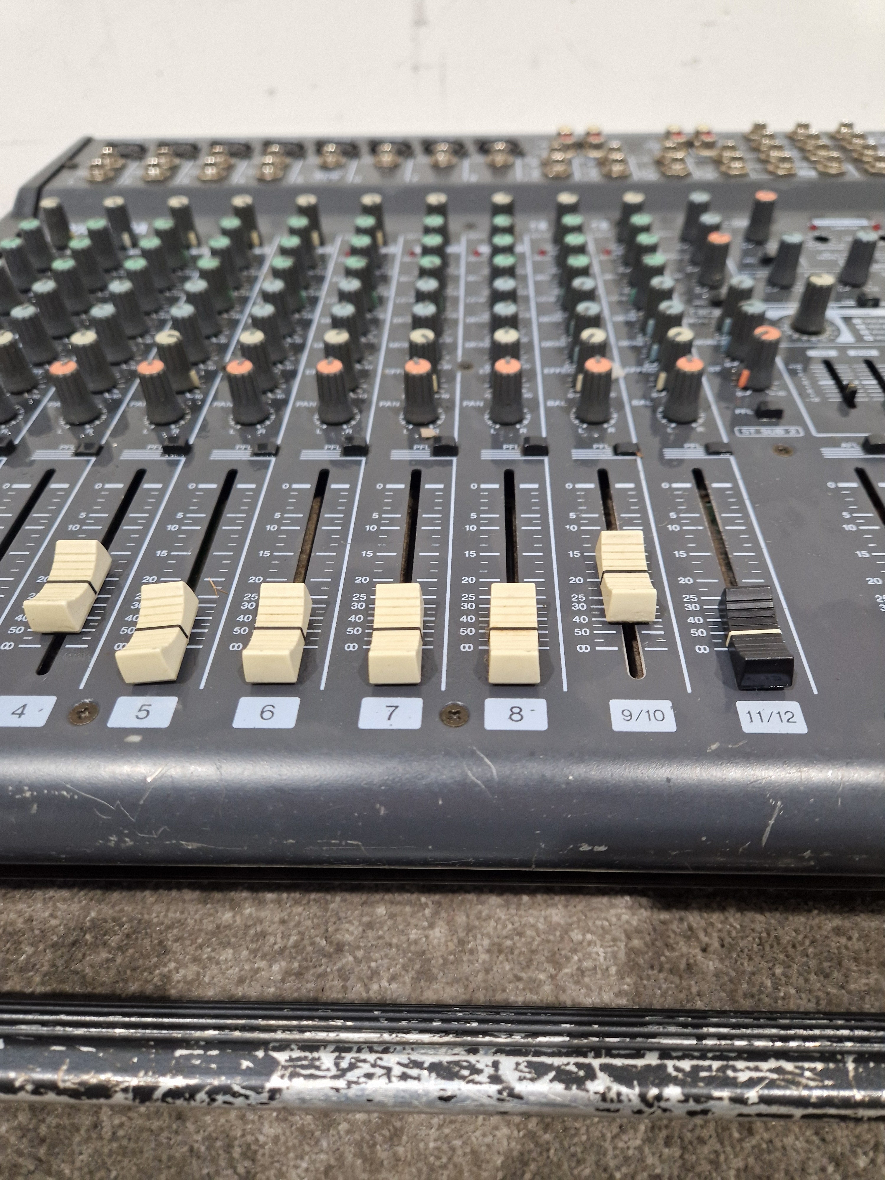Yamaha EMX 2000 - 200W Powered Mixer - Spares or Repair – Audio Trader