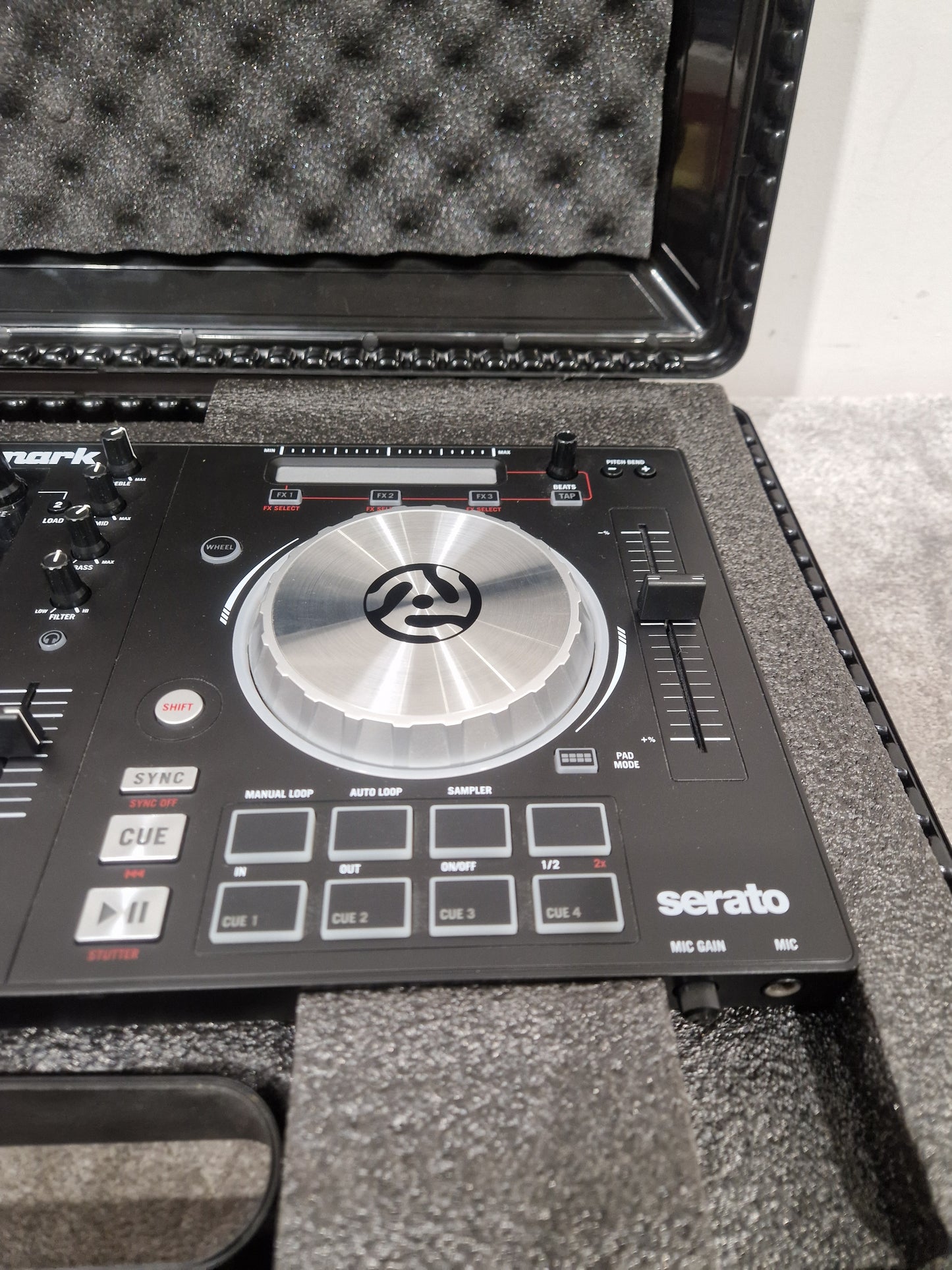 Numark Mixtrack Pro 3 ALL-IN-ONE Controller - DJ Performance Controller - Excellent w/ Hard Case