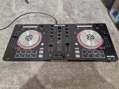 Numark Mixtrack Pro 3 ALL-IN-ONE Controller - DJ Performance Controller - Excellent w/ Hard Case
