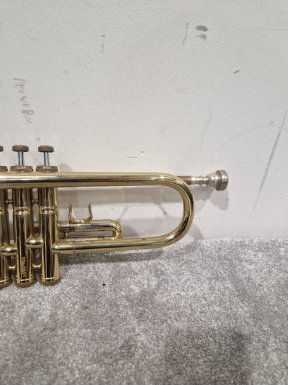 Corton Amati 776467 – Classic Brass Trumpet – Good w/ Chord Soft Case & Trumpet Study Books