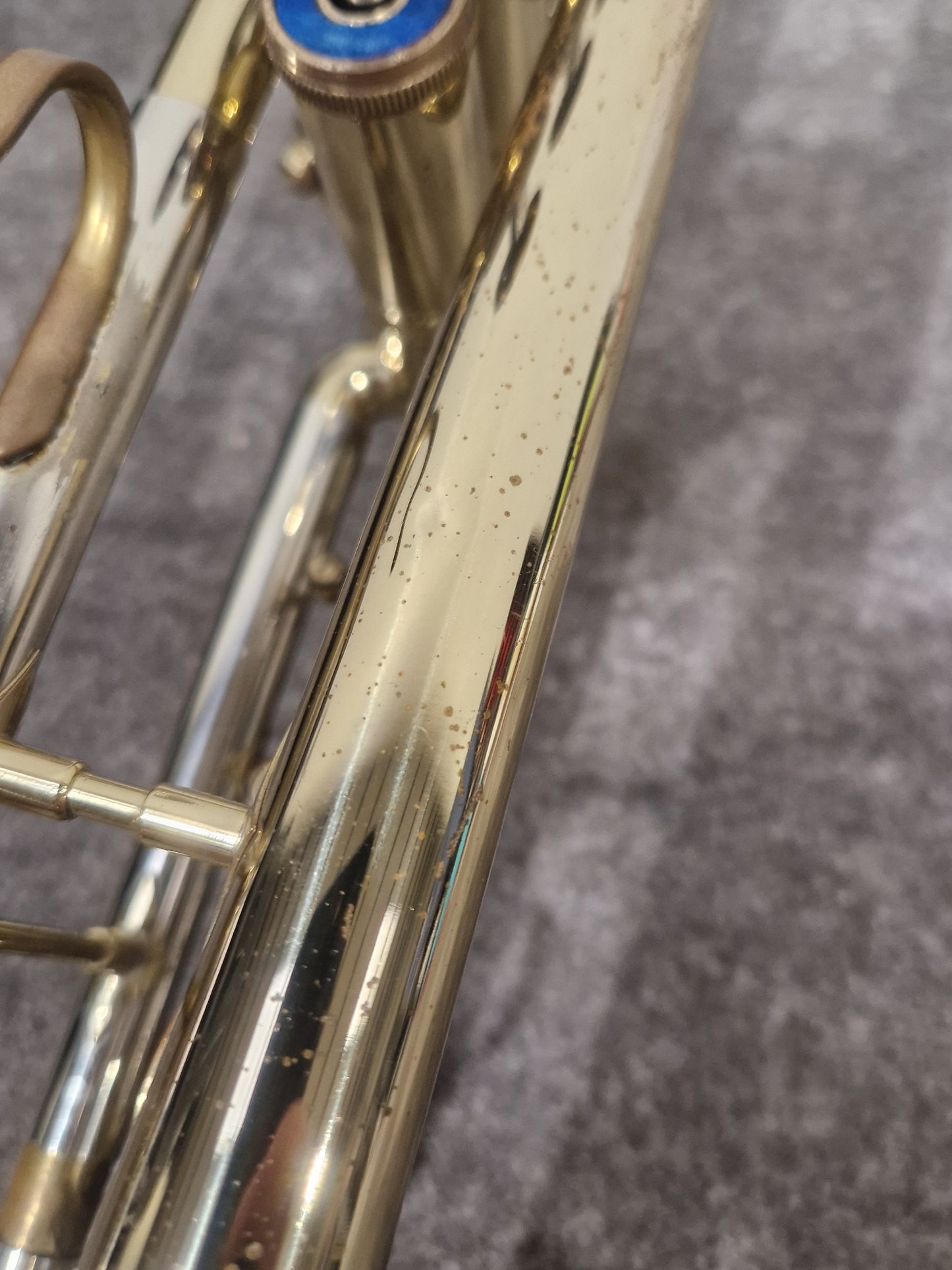 Corton Amati 776467 – Classic Brass Trumpet – Good w/ Chord Soft Case & Trumpet Study Books