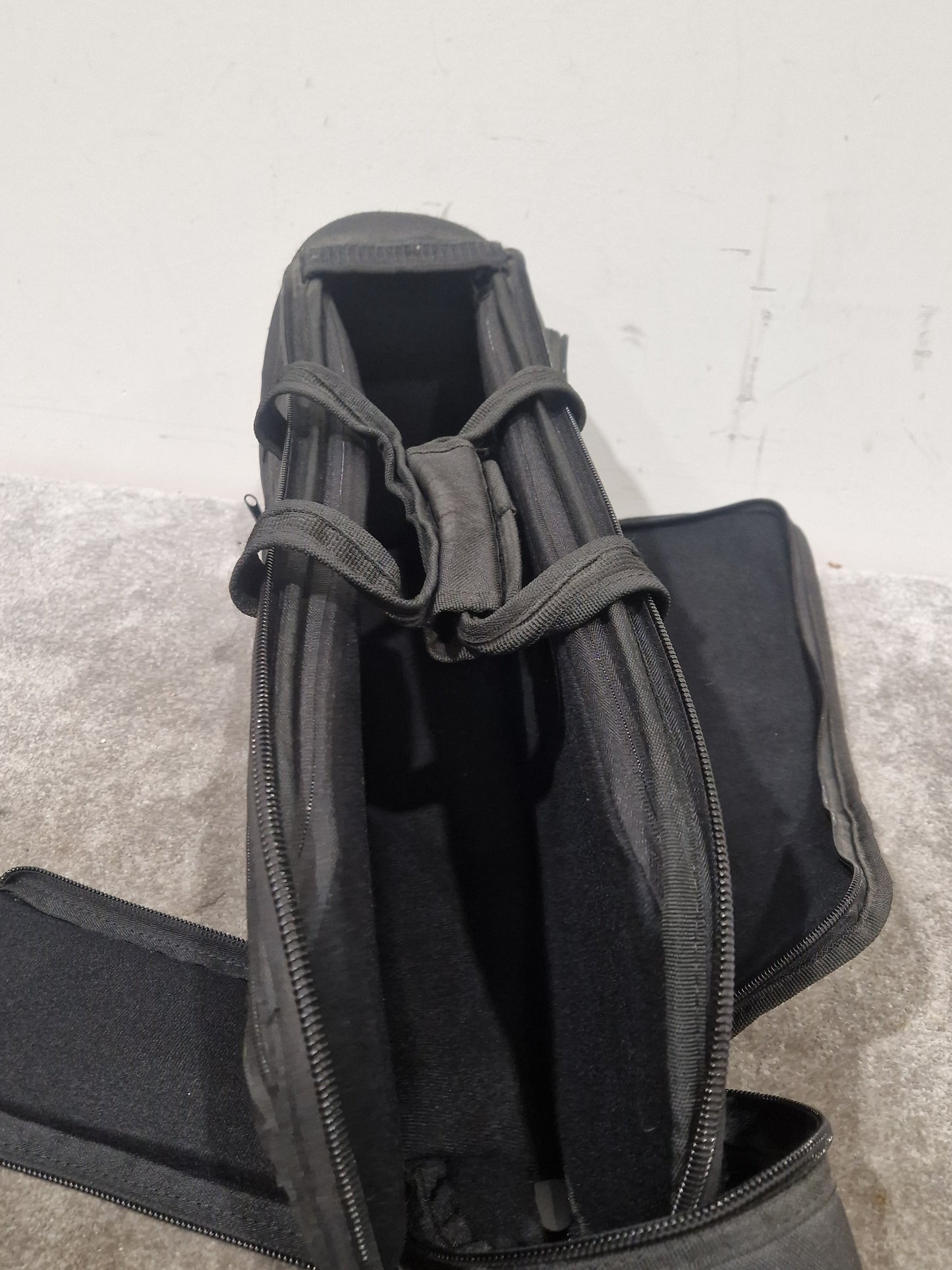 Corton Amati 776467 – Classic Brass Trumpet – Good w/ Chord Soft Case & Trumpet Study Books