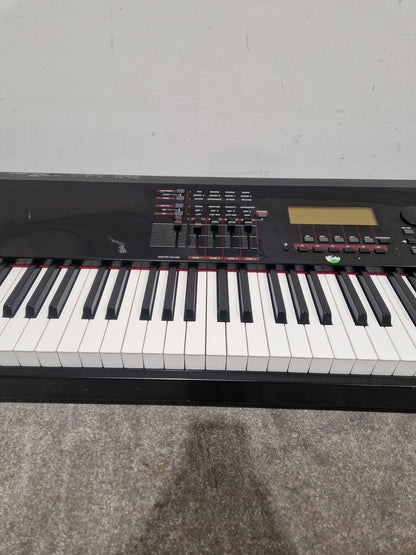 Yamaha S90ES - 88-Key Stage Synthesizer - Very Good w/ Power Supply